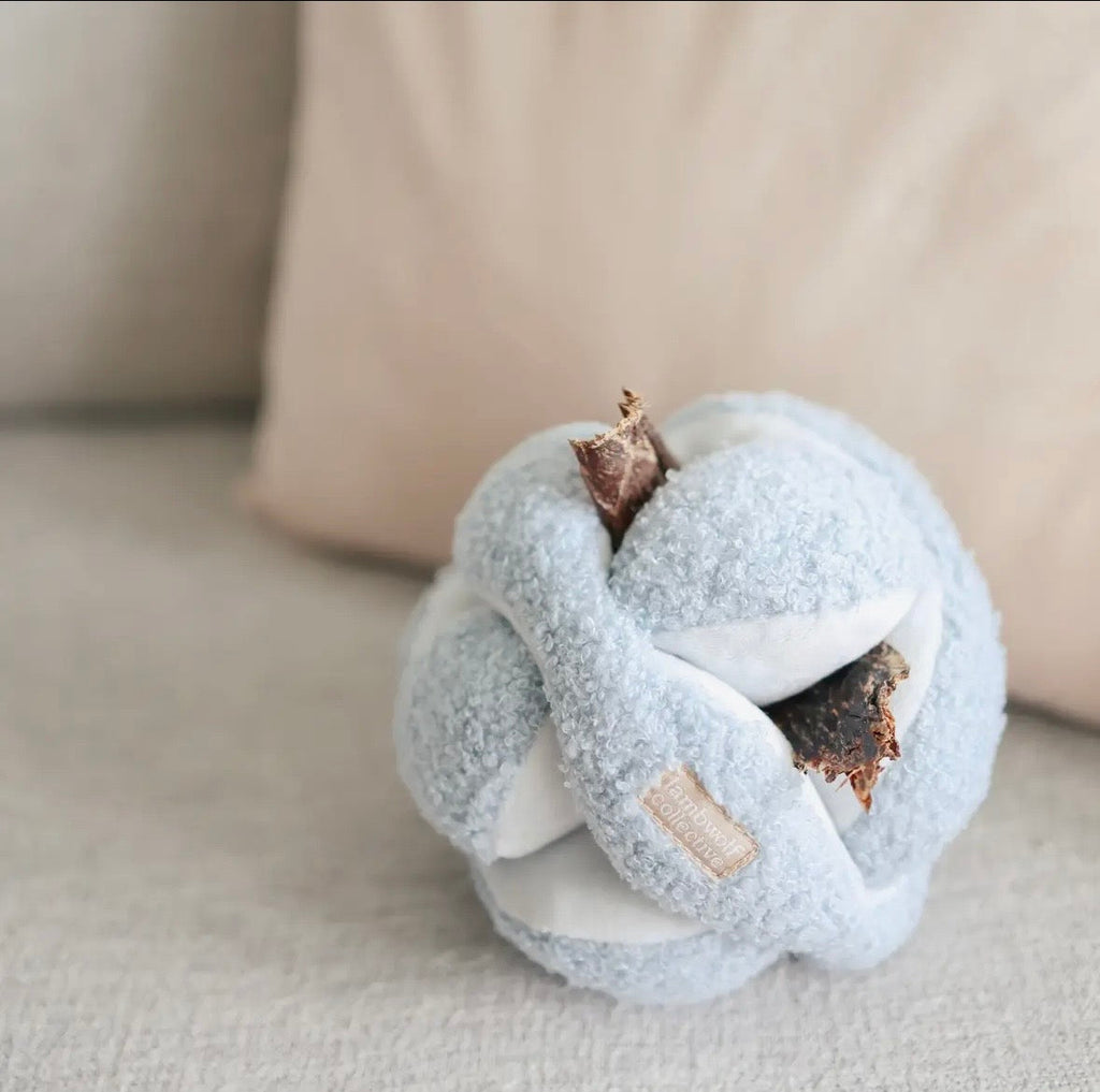 Jouet balle | Luma Lambwolf Collective