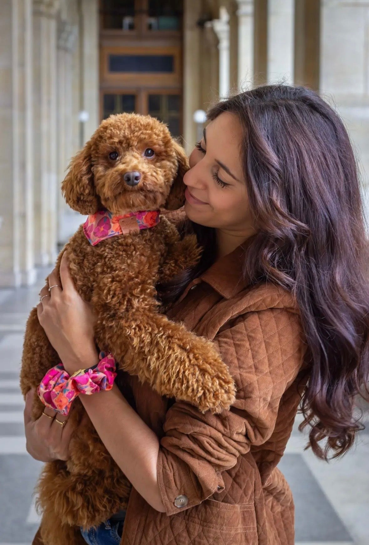 Élégance Colette - Ensemble collier, laisse & bandana fleuri The Paw Store