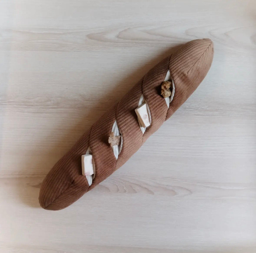 La Baguette d'occupation | Madeleine Lambwolf Collective