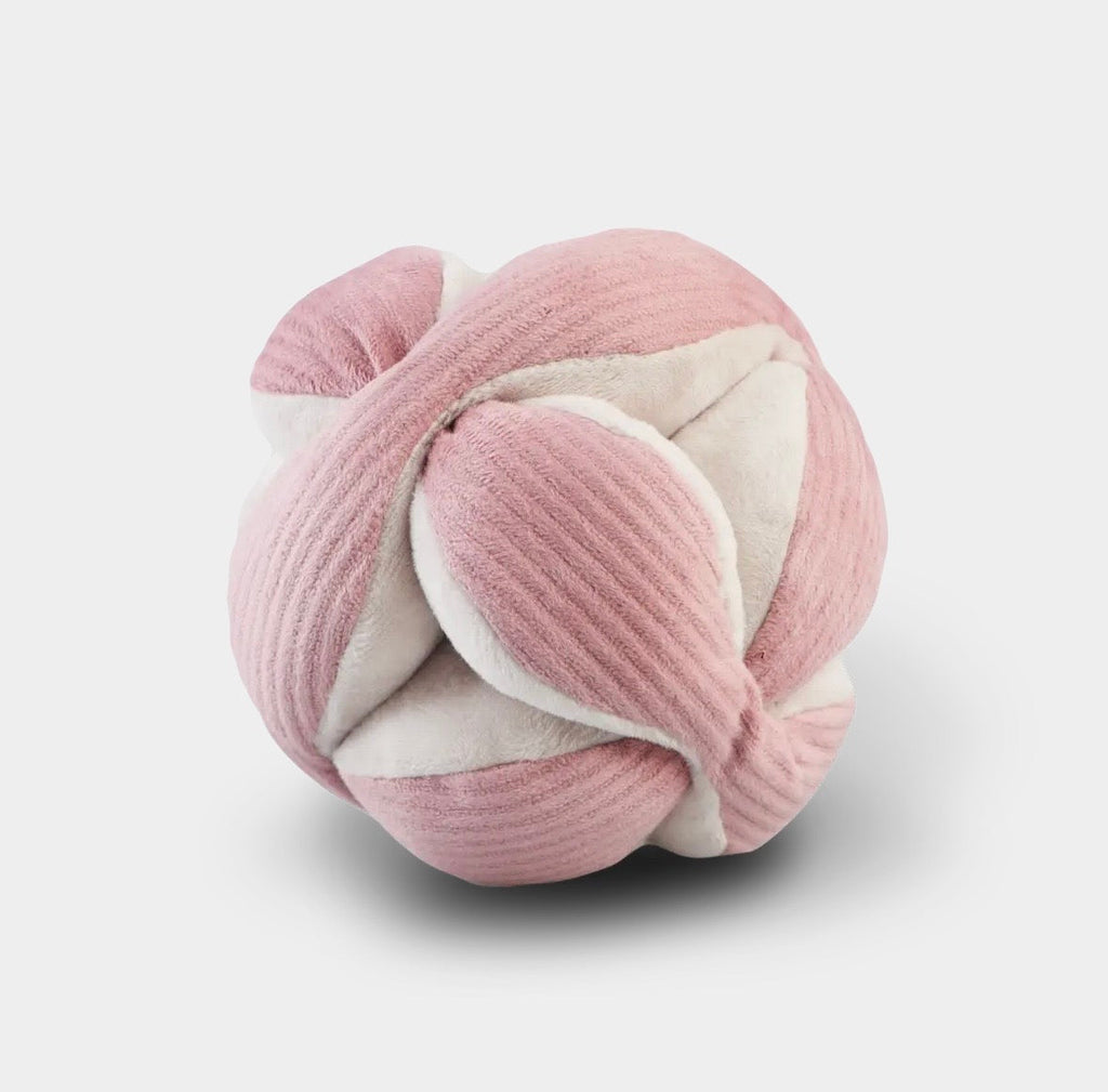 Jouet balle | Luma Lambwolf Collective